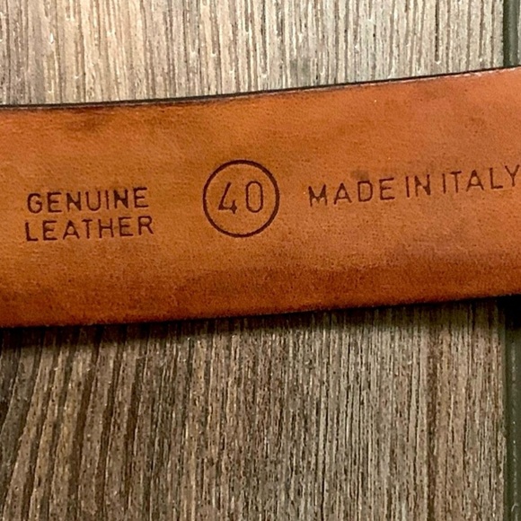 Sleek Black Belt - Picture 8 of 9